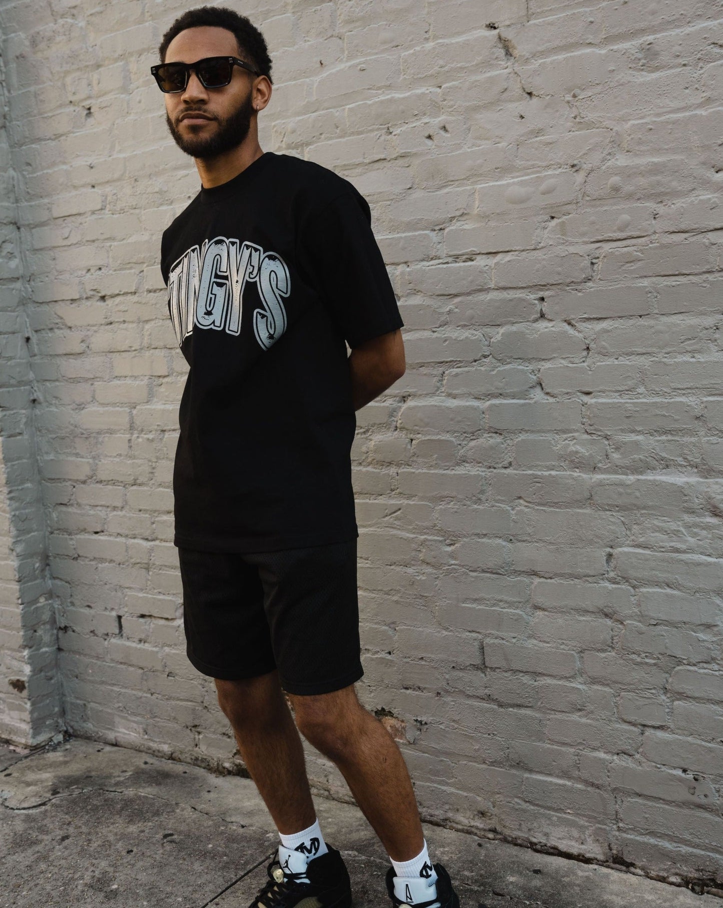 "Canvas' Tees"