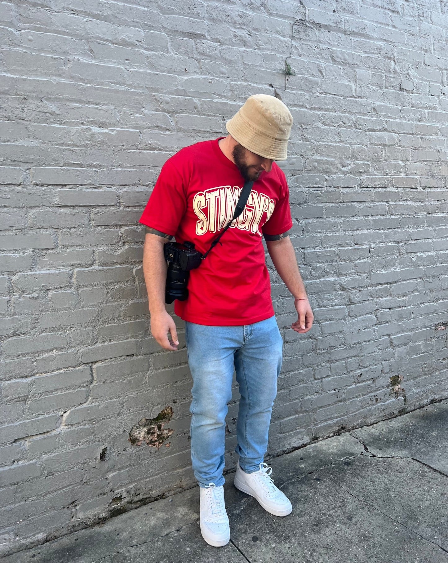 "Canvas' Tees"